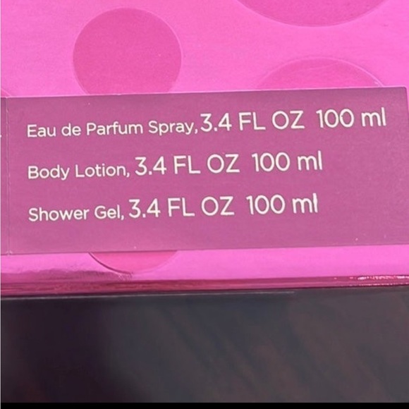 Pink Friday Nicki Minaj 3.4 oz Eau de Parfum Spray Body lotion & shower gel set - Picture 11 of 12